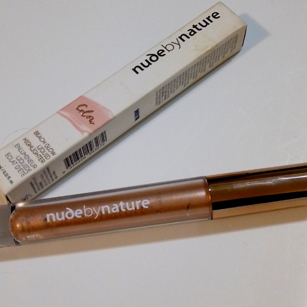Nude by Nature liquid highlight in sunrise